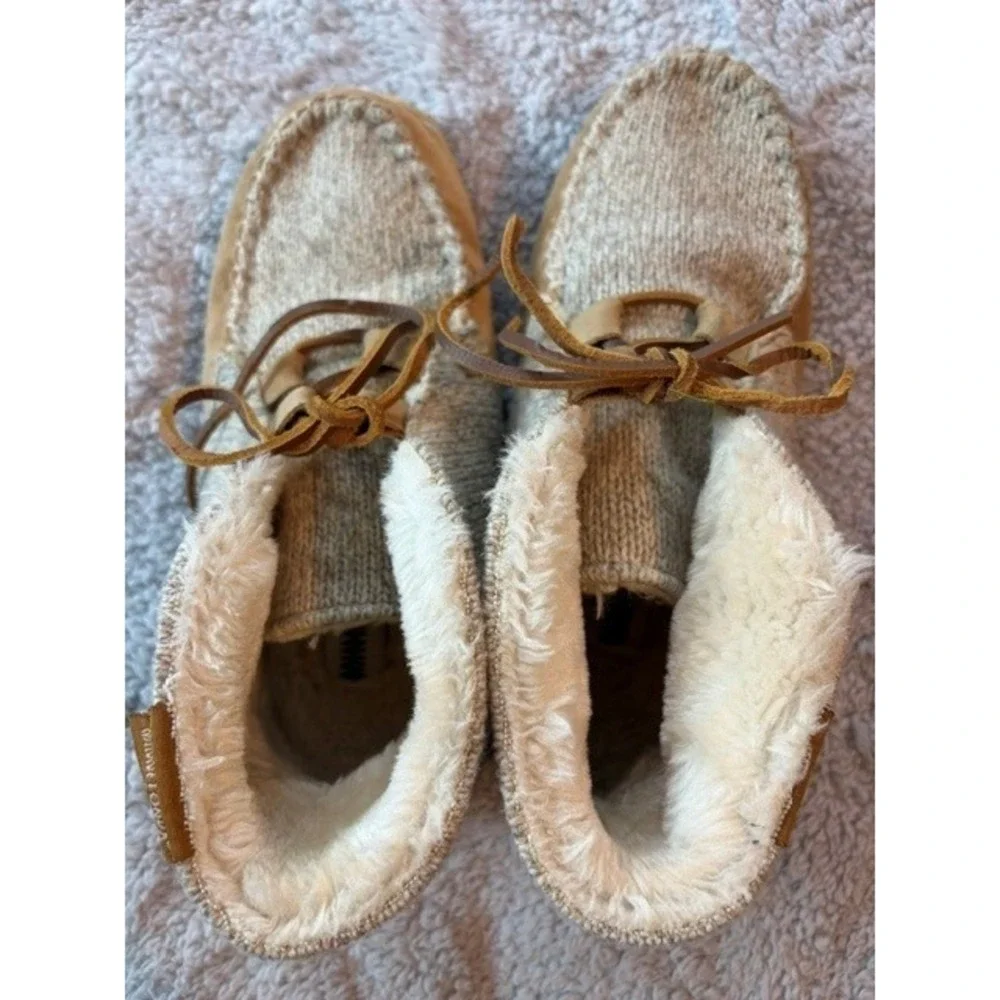 Women's Minnetonka Torrey Bootie Slippers Size‎ 7M